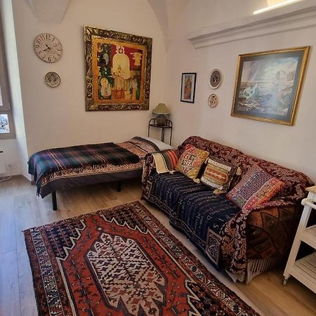 Beautifully Restored Romantic Apartment In The Centre Of Historic Dolcedo Bagian luar foto