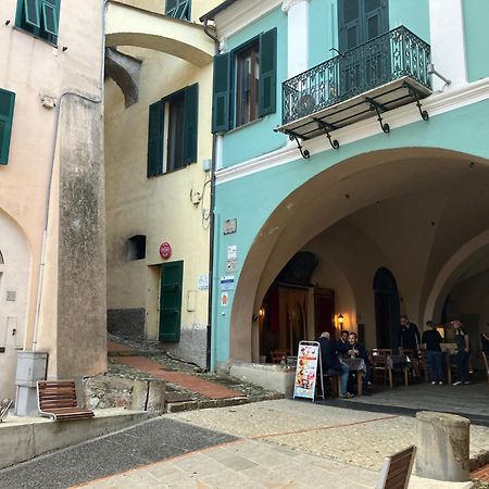 Beautifully Restored Romantic Apartment In The Centre Of Historic Dolcedo Bagian luar foto